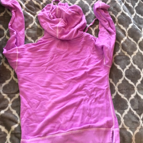 American Eagle hooded sweatshirt - Picture 2 of 3